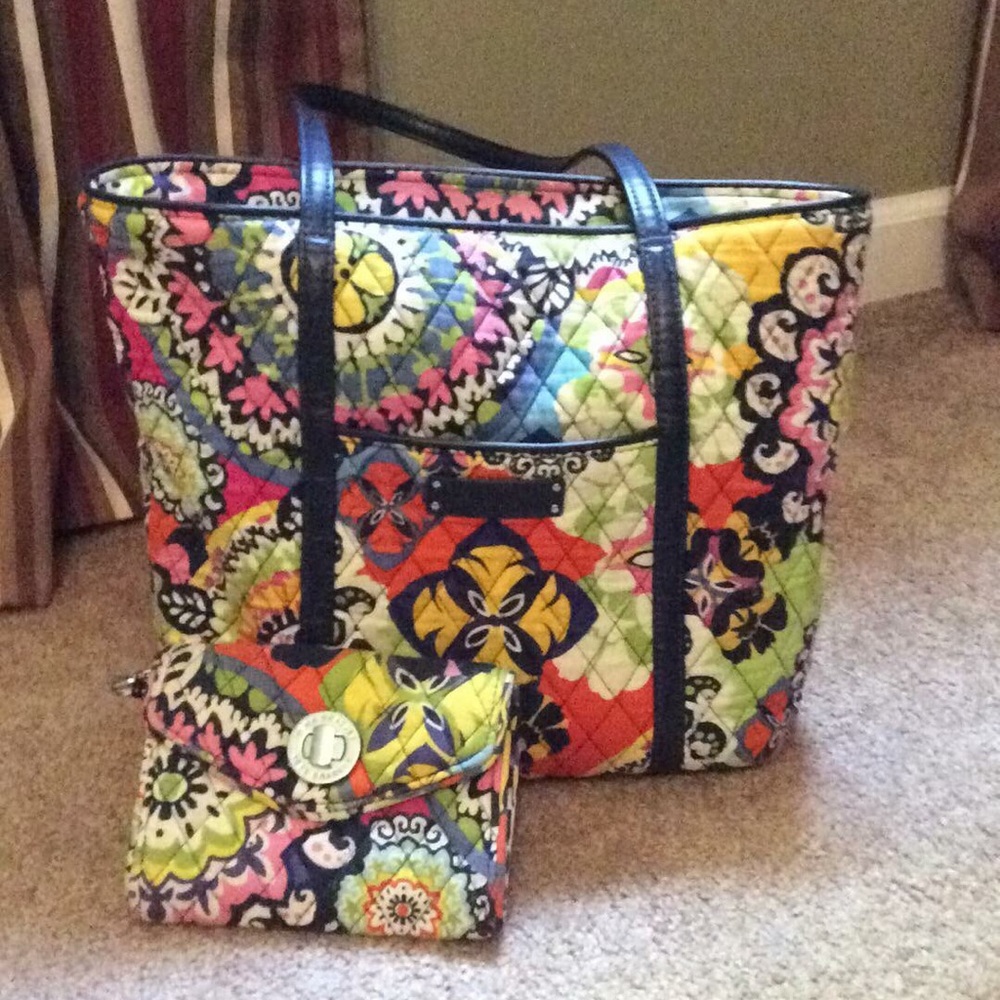 Vera Bradley trimmed Vera tote and wristlet